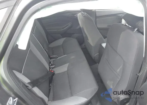 2012 Ford Focus Se z USA, uszkodzony, nr VIN 1FAHP3F22CL395736